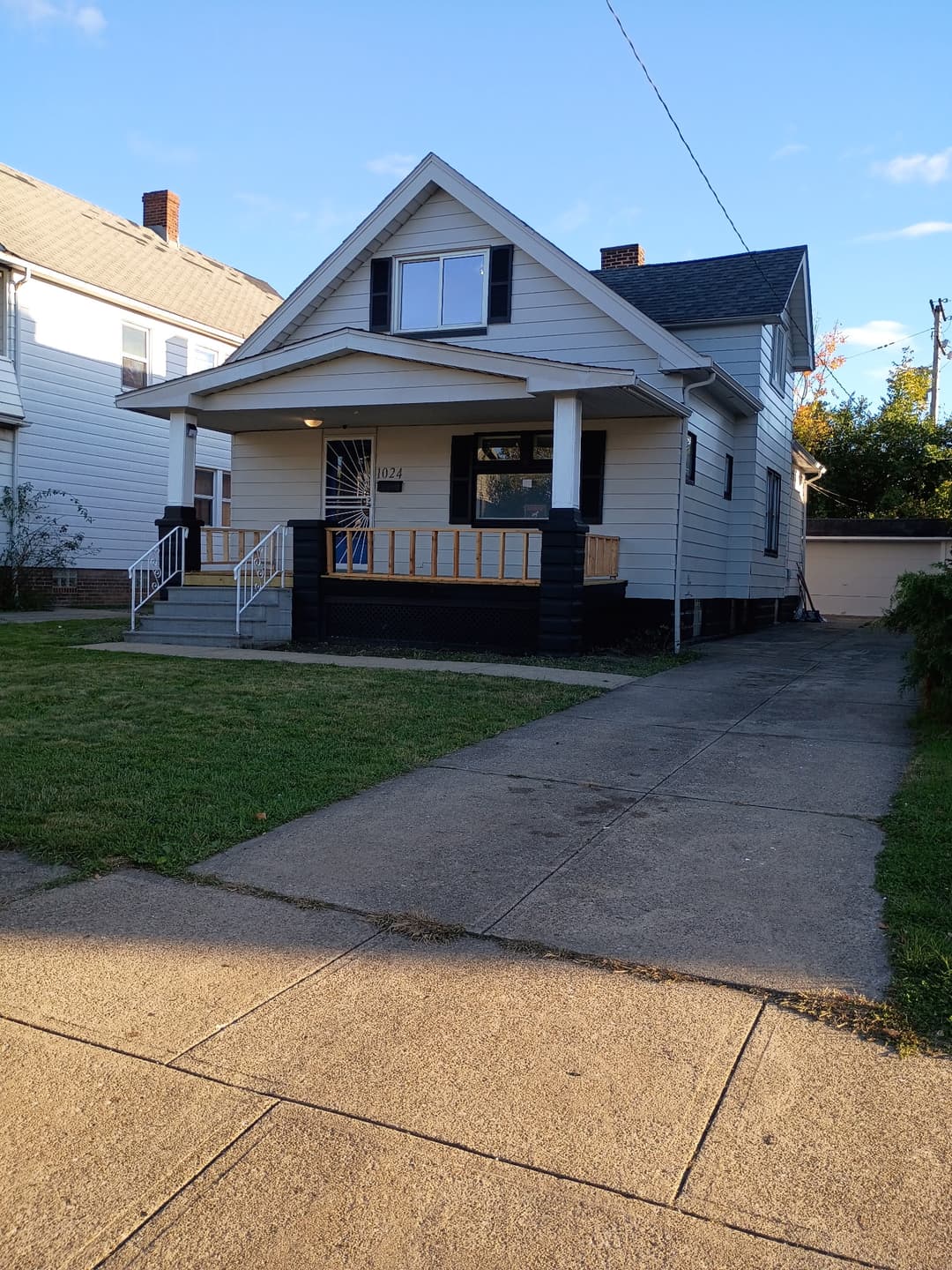 10204 Parkview Ave, Garfield Heights, OH 44125